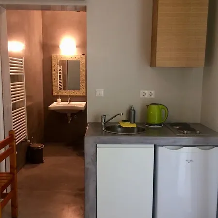 Sonnenhaus * Olympiakí Aktí